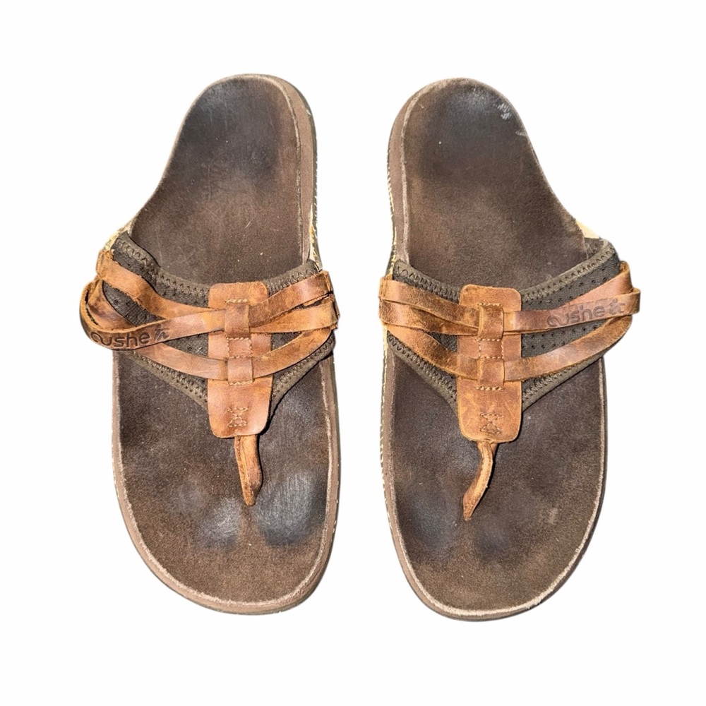 Cushe Manuka Wrap Sandals Men’s 9 Brown Leather Toe Loop Casual